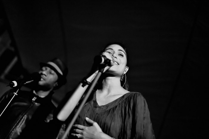 Aloe Blacc and Maya Jupiter live